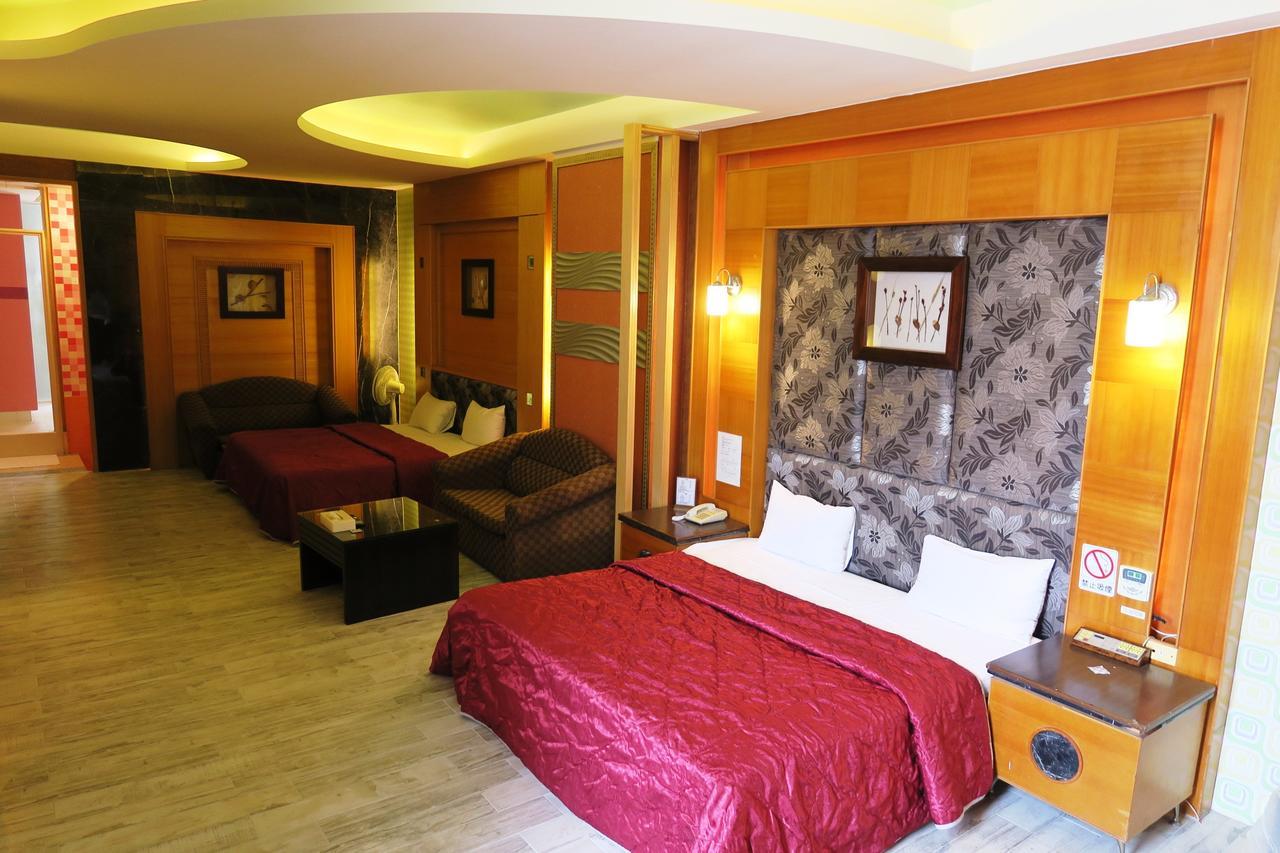 富晴汽車旅館fu Ching Motel Changhua City Bagian luar foto
